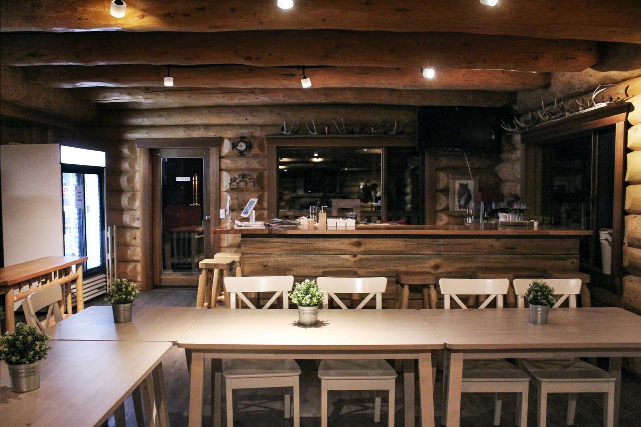 Rock Lake Lodge Rock Lake Lodge Provincial Park Екстер'єр фото