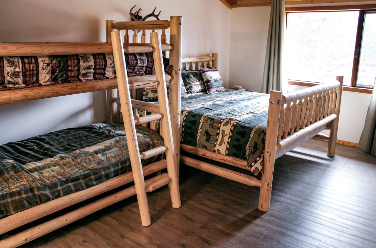 Rock Lake Lodge Rock Lake Lodge Provincial Park Екстер'єр фото