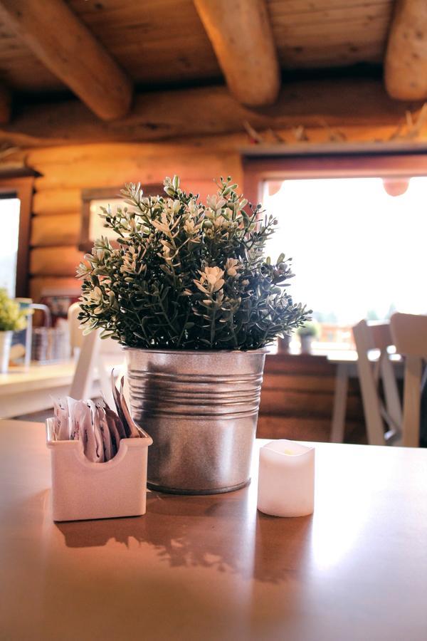 Rock Lake Lodge Rock Lake Lodge Provincial Park Екстер'єр фото