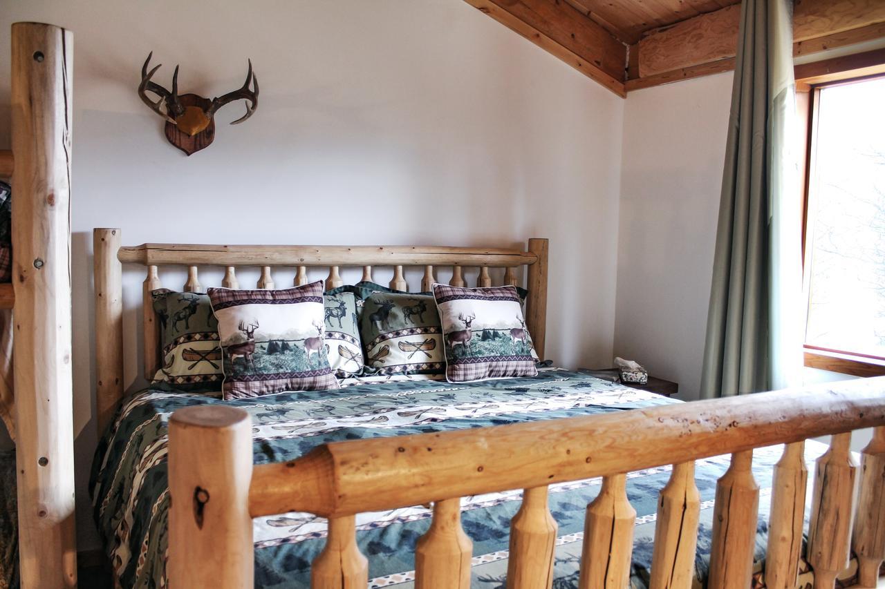 Rock Lake Lodge Rock Lake Lodge Provincial Park Екстер'єр фото